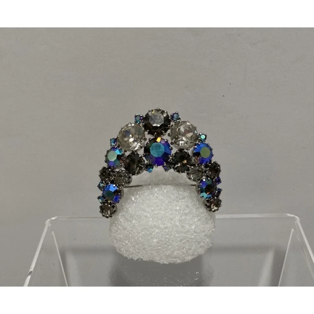 Vintage KARU Arke Blue‎ AB Rhinestone Crescent Moon Brooch Silver Tone Excellent